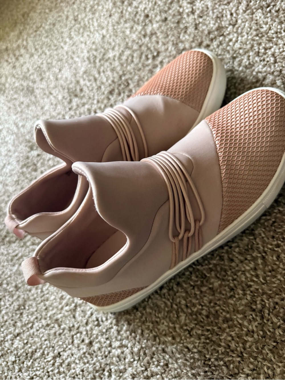 Steve Madden Slip-On Sneakers in Dusty Rose
